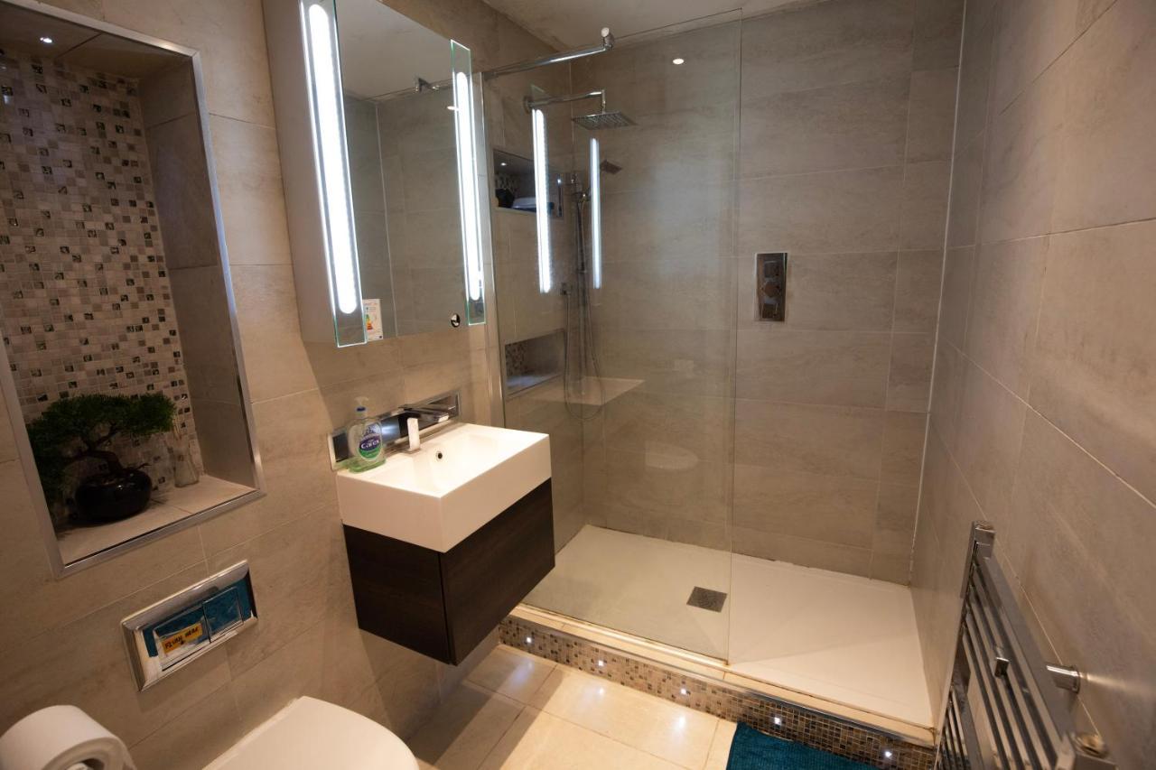 London Luxury Holiday Home B Εξωτερικό φωτογραφία